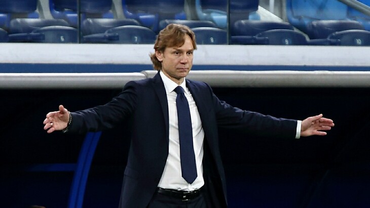 Валерий Карпин