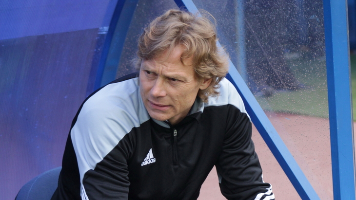 Валерий Карпин