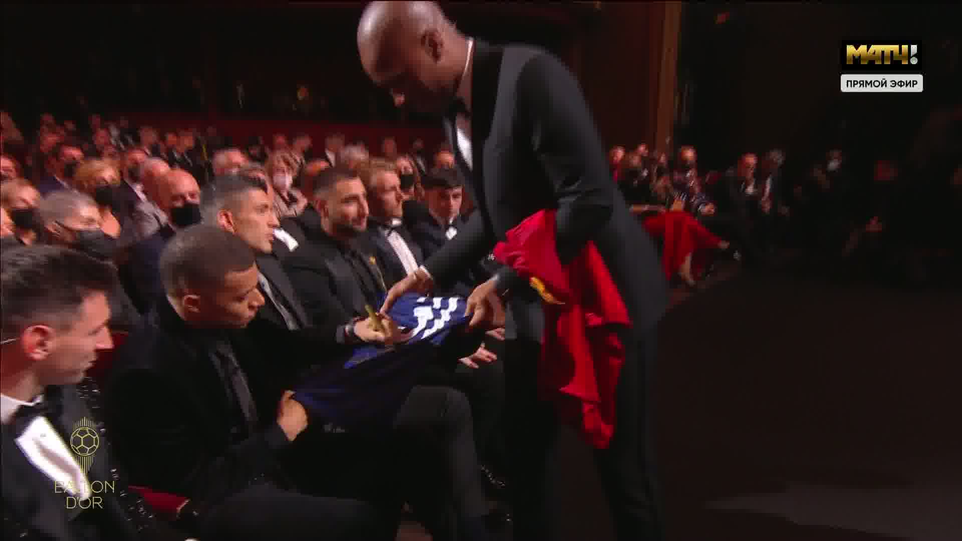 Автограф Мбаппе