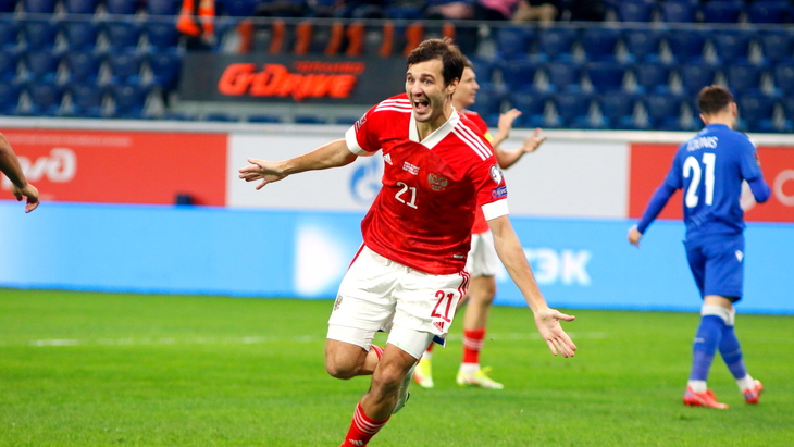 Команда Валерия Карпина проведет первые матчи на выезде