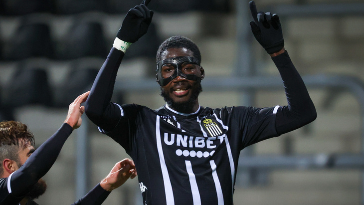 Шамар Николсон