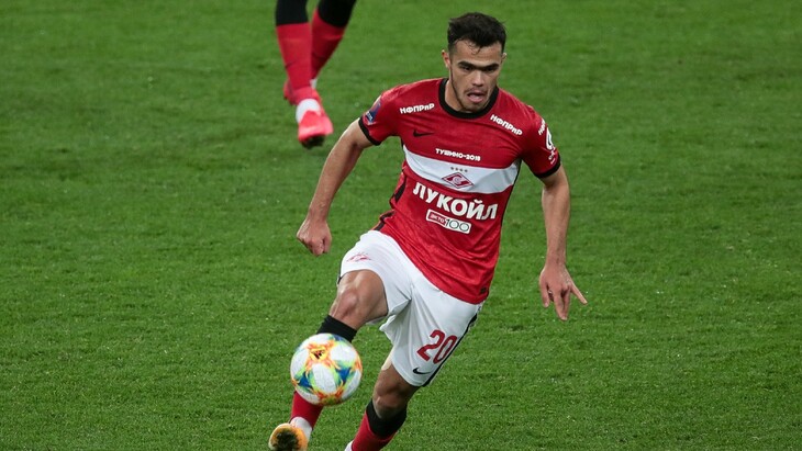 Остон Урунов