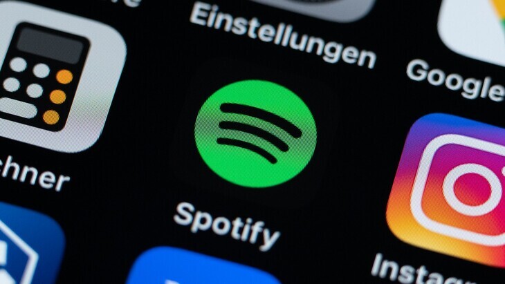 Spotify — новый спонсор «Барселоны»