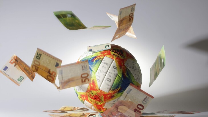 Футбол и деньги