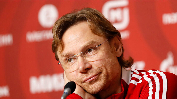 Валерий Карпин