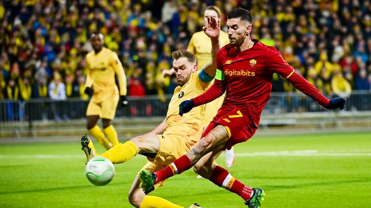 Фрагмент матча «Буде» — «Рома»