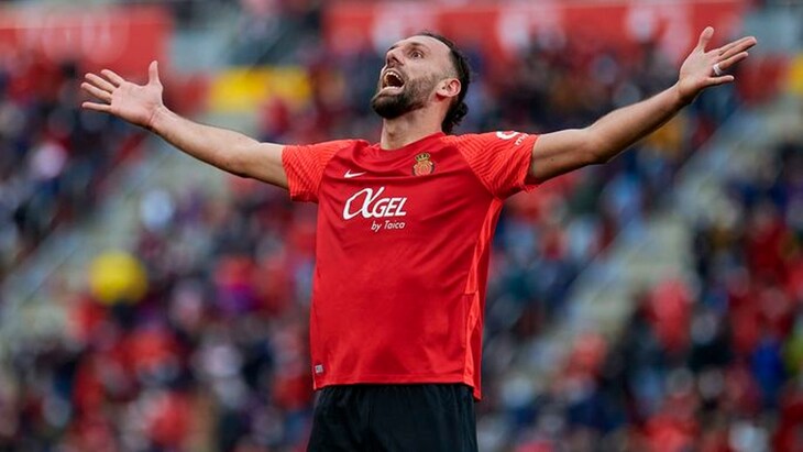 Ведат Мурики