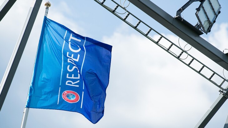 УЕФА продлил наказание для России