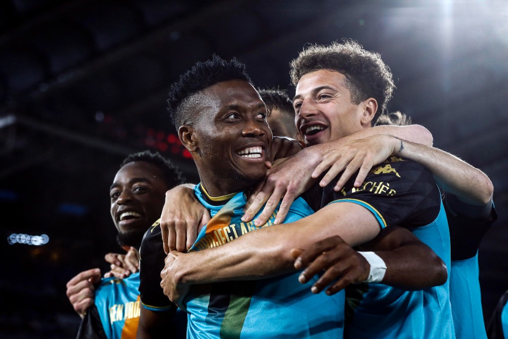 Окереке открывает счет на первой минуте