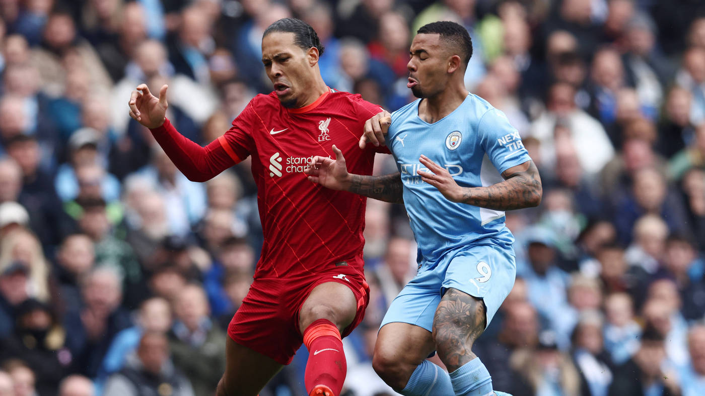 Вирджил ван Дейк в матче против «Манчестер Сити»