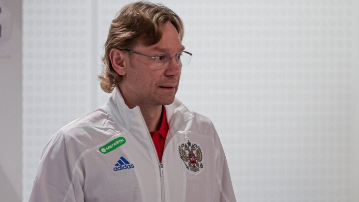 Валерий Карпин