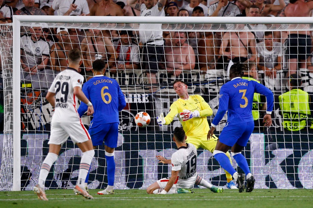 Борре сравнивает счет