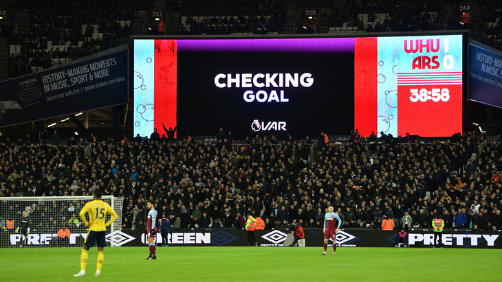 Внедрение VAR в АПЛ прошло не так гладко, как ожидалось