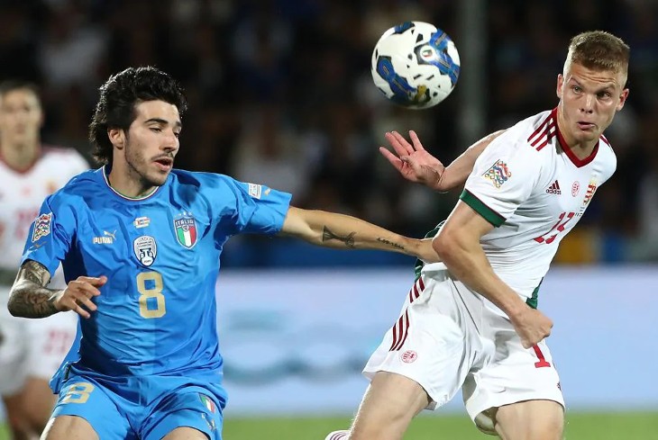 Андраш Шефер