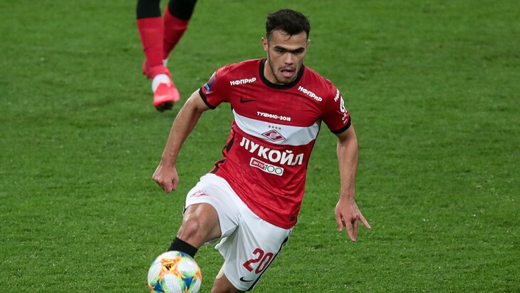 Остон Урунов