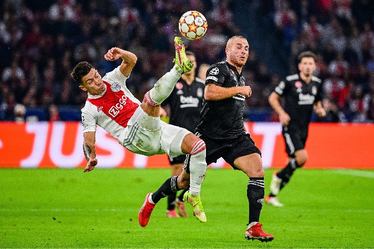 Лисандро Мартинес