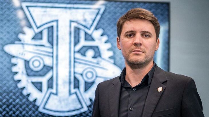 Денис Маслов