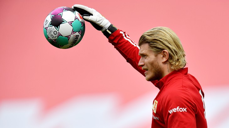 Лорис Кариус