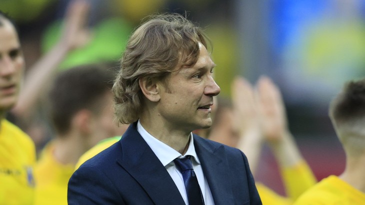 Валерий Карпин