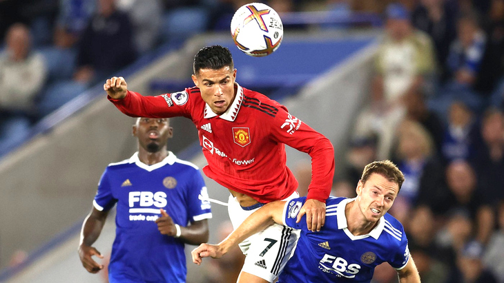 Фрагмент матча «Лестер» — «Манчестер Юнайтед». «Красные дьяволы» в Топ-5 АПЛ