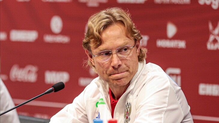 Валерий Карпин