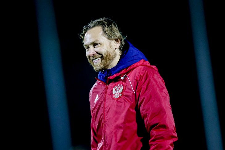 Валерий Карпин