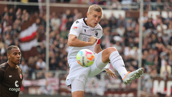 Александр Жиров