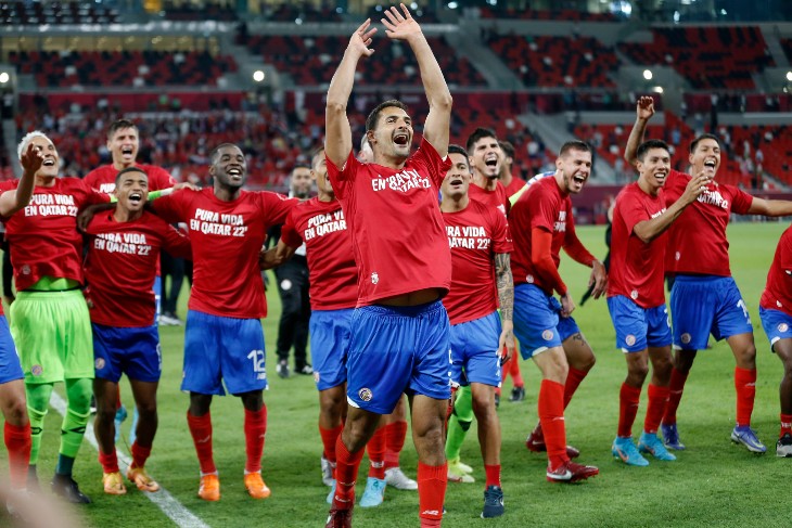 Сборная Коста-Рики празднует выход на чемпионат мира