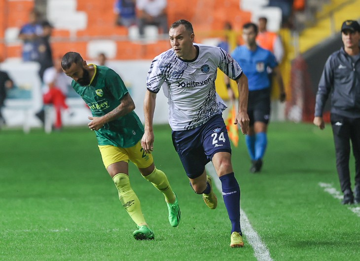 Артем Дзюба