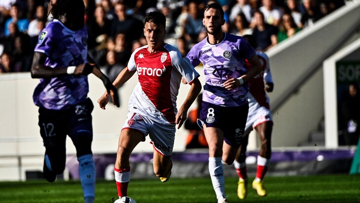 Александр Головин