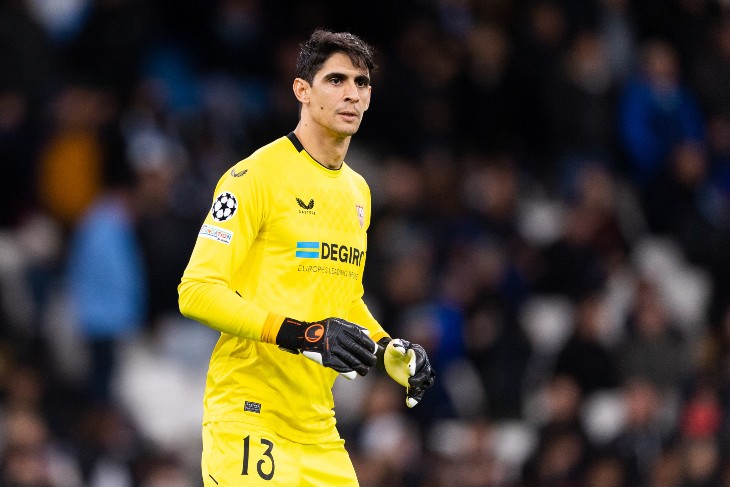 Яссин Буну в составе «Севильи»