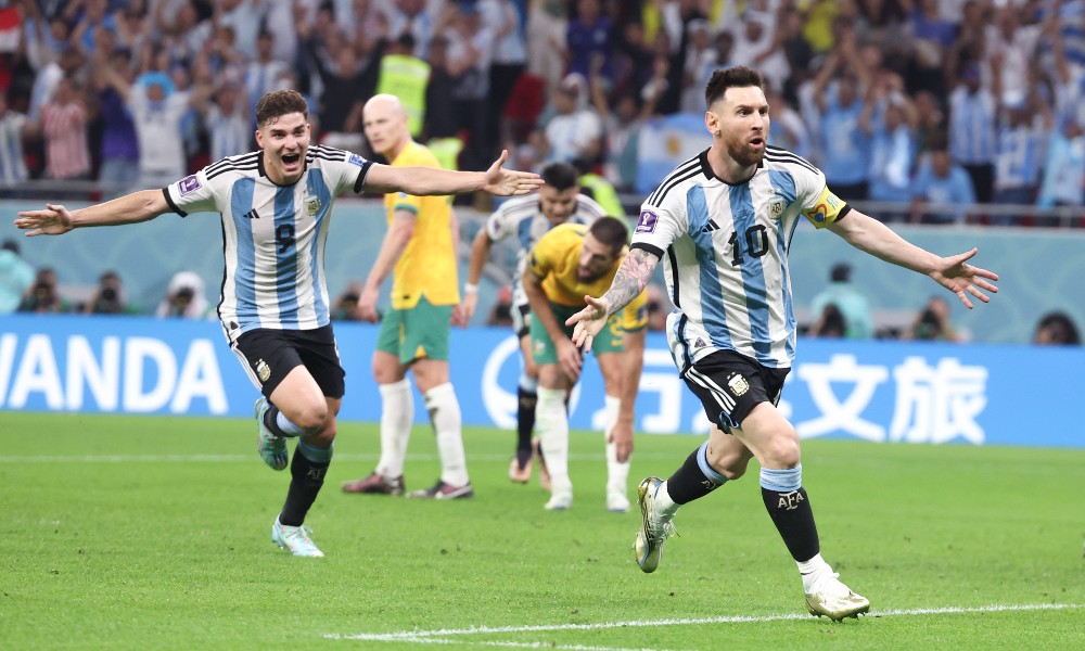 Месси открывает счет