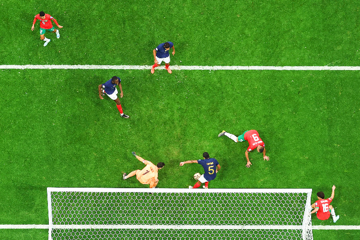 Кунде спасает