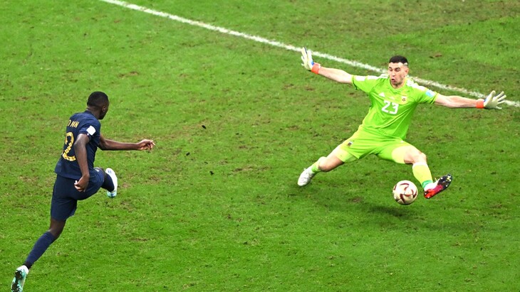 Эмилиано Мартинес