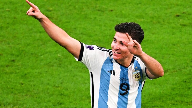 Хулиан Альварес