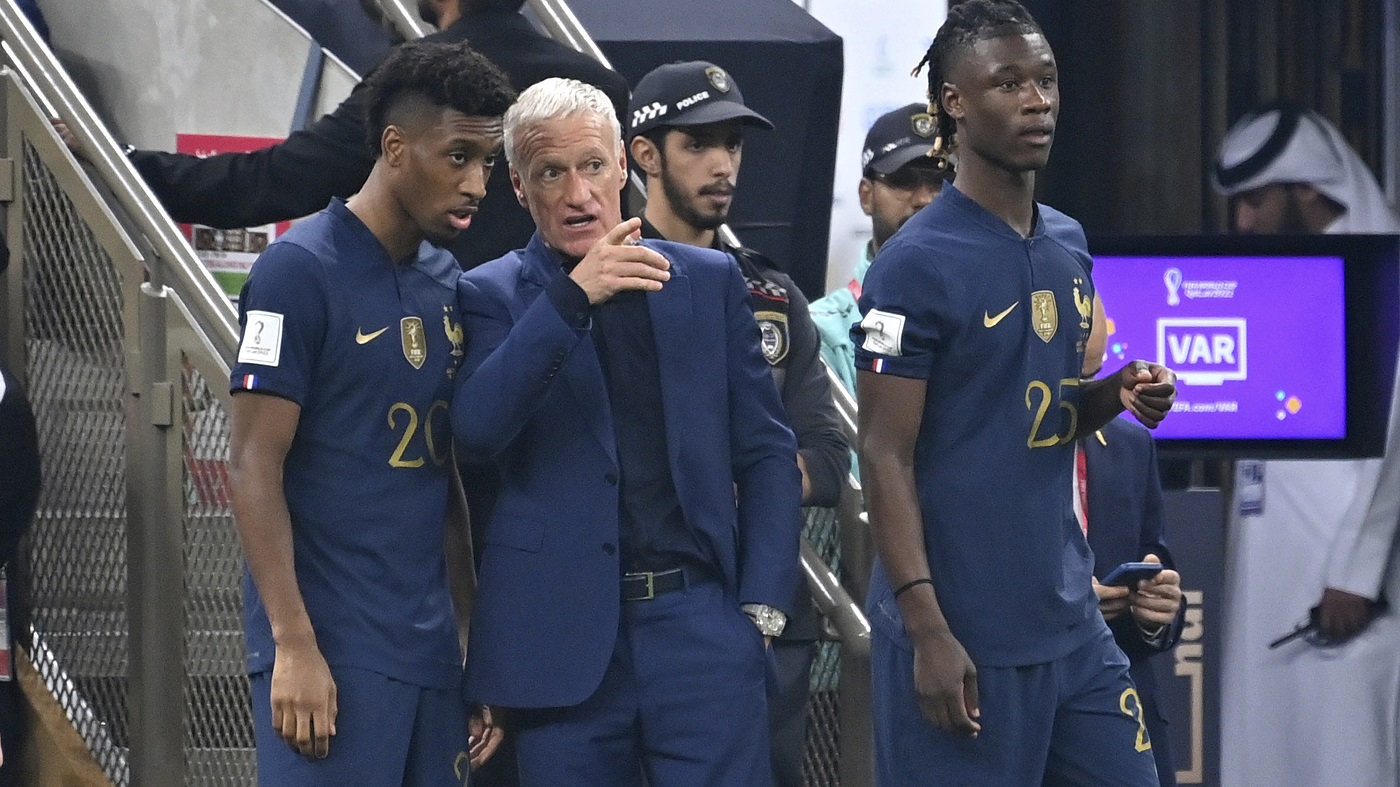 Замены Дешама вернули Францию в игру