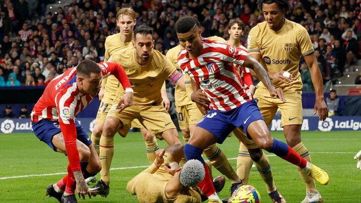 Фрагмент матча «Атлетико» — «Барселона»