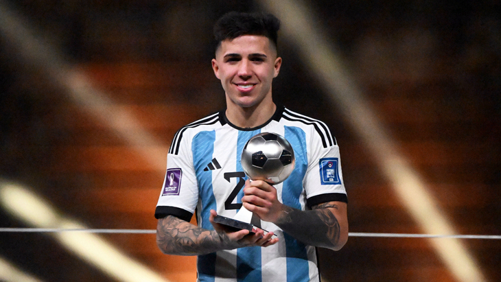 Энцо Фернандес