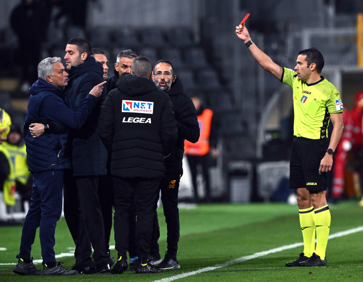 Удаление Моуринью