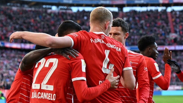 Фрагмент матча «Бавария» — «Аугсбург»