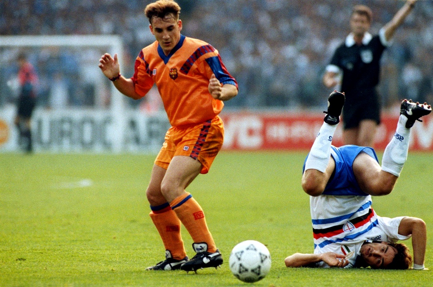 Альберт Феррер против Роберто Манчини 