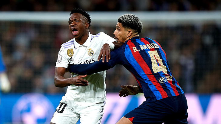 Винисиус Жуниор и Рональд Араухо