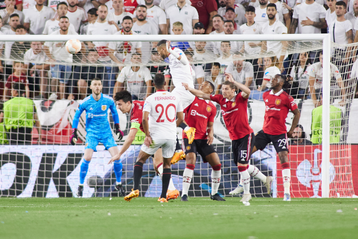 «Севилья» — «МЮ»