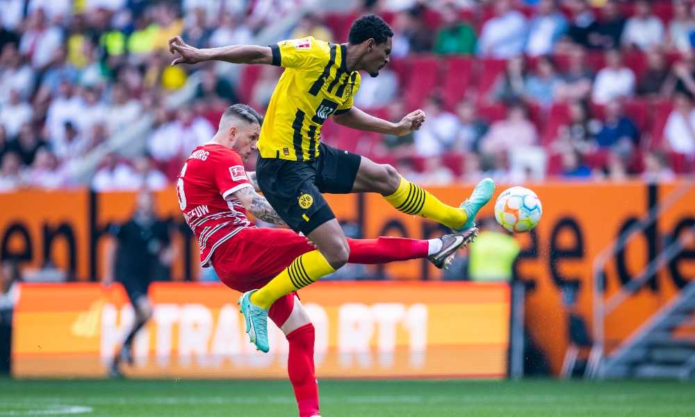 Фрагмент матча Аугсбург — Боруссия 