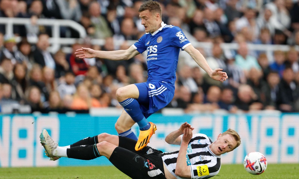 Фрагмент матча Ньюкасл — Лестер