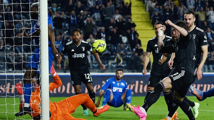 Фрагмент матча «Эмполи» — «Ювентус»