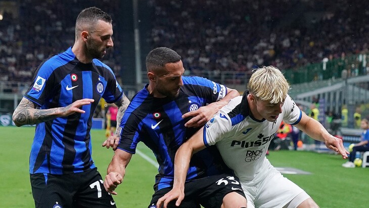 Фрагмент матча «Интер» — «Аталанта»