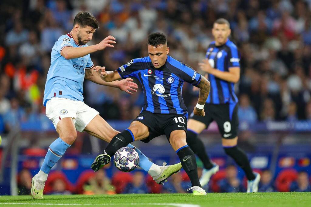 Фрагмент матча Манчестер Сити — Интер