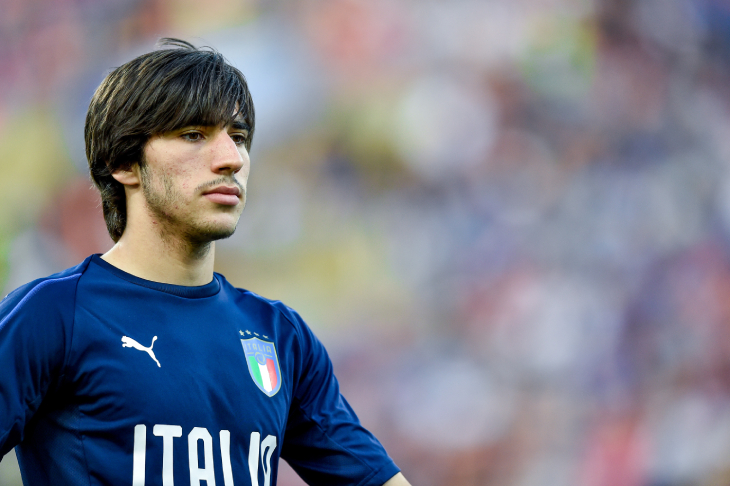 Сандро Тонали