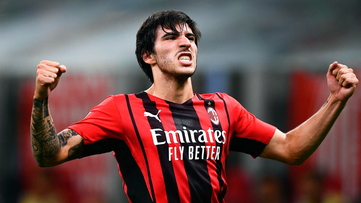 Сандро Тонали